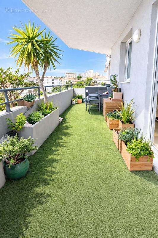 Appartement à MARSEILLE-4E