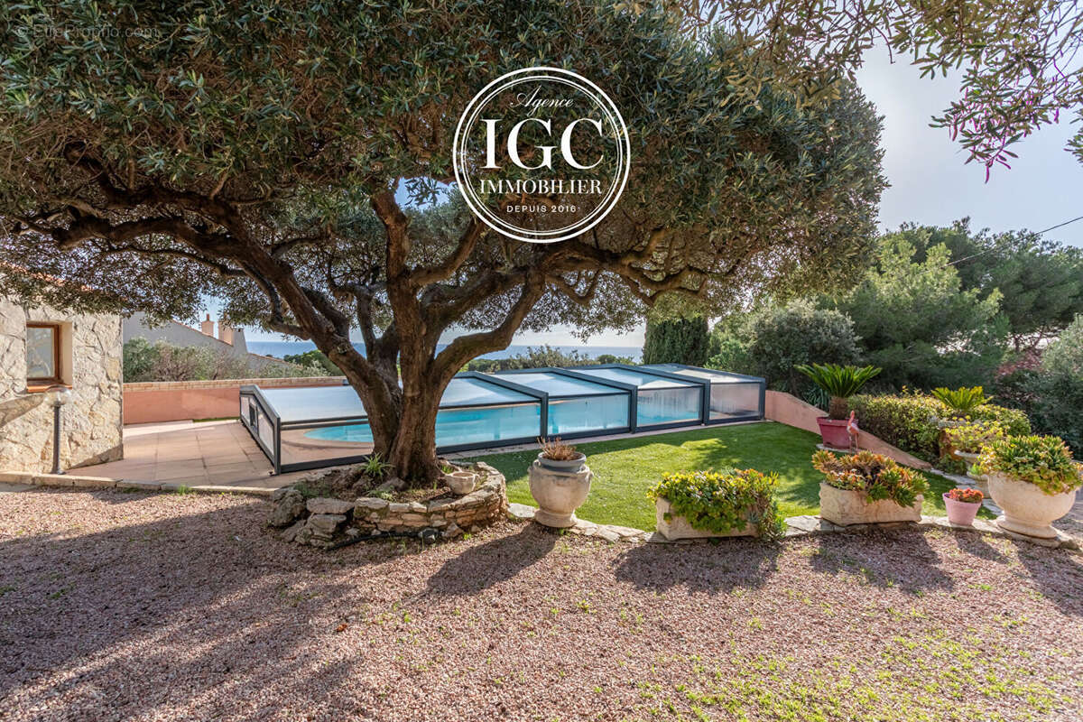 Maison de Prestige à Sausset-les-Pins  Vue Mer Panoramique  180 m² sur 1960 m² de terrain - photo 10