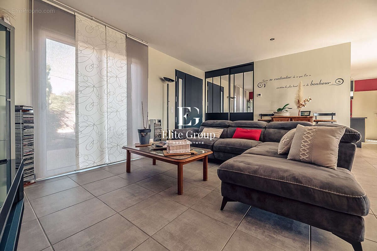 Maison à MARCILLAC-SAINT-QUENTIN