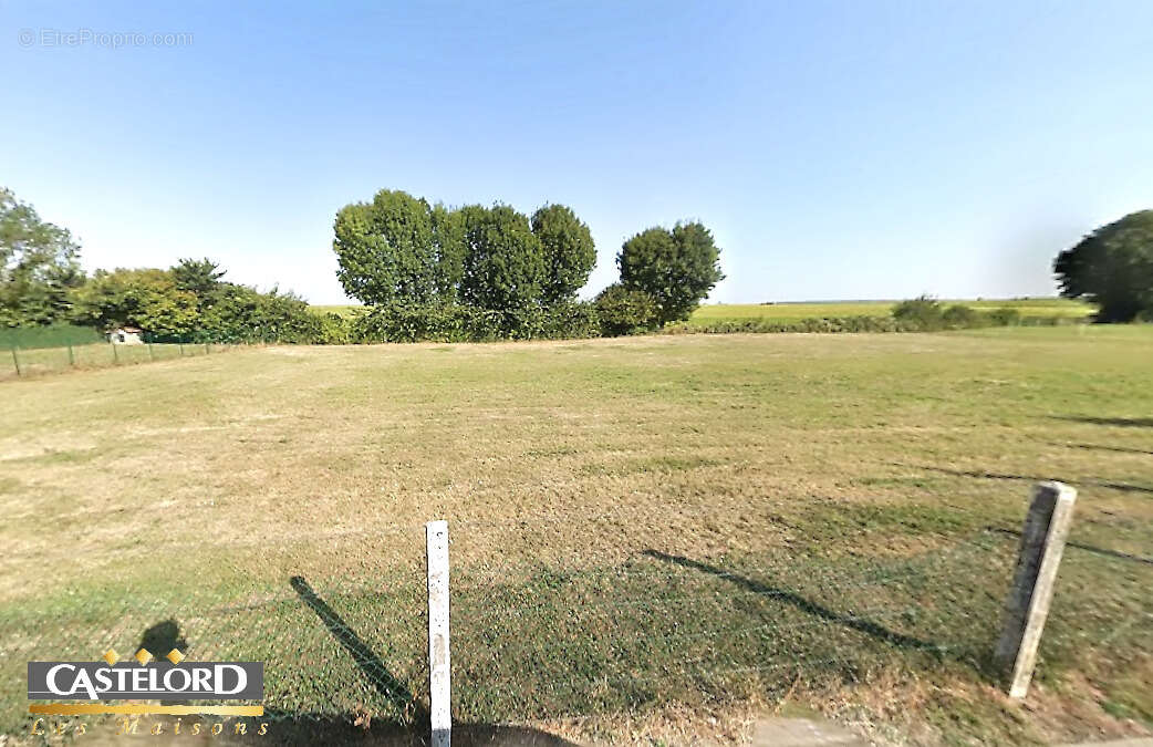 Terrain à ANNET-SUR-MARNE