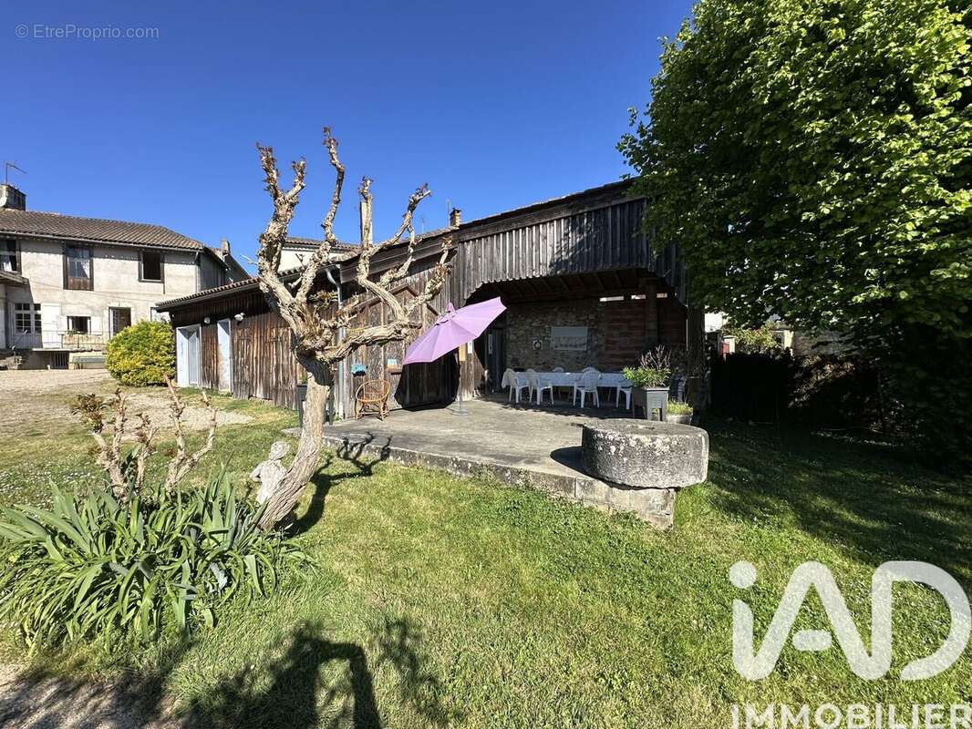 Photo 3 - Maison à COCUMONT