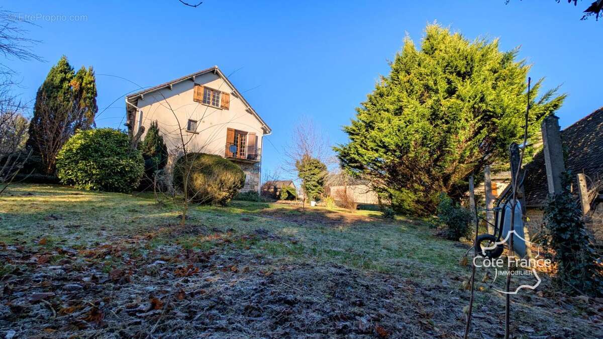 Maison à GOULLES