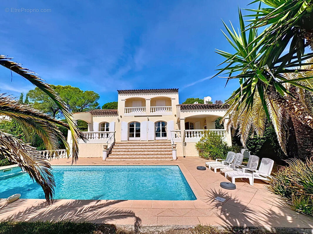 Maison à SAINT-RAPHAEL