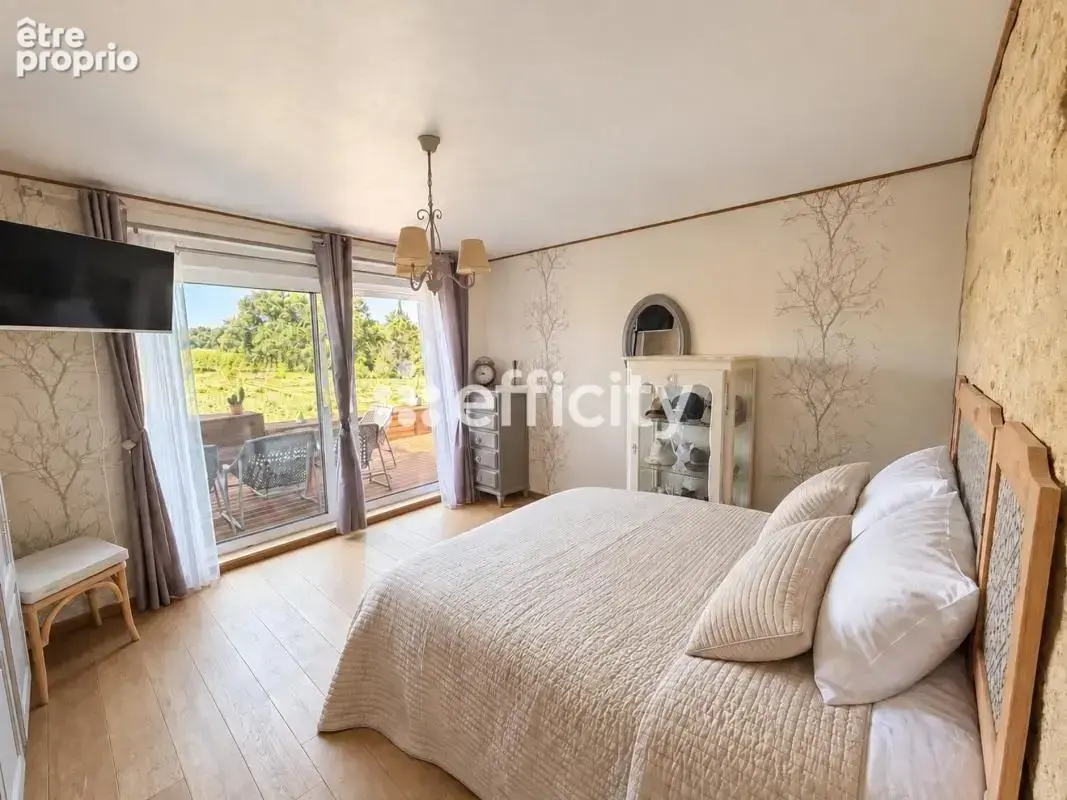 Maison 5 pièces 220 m² à vendre à Puisseguin (33570) - photo 8