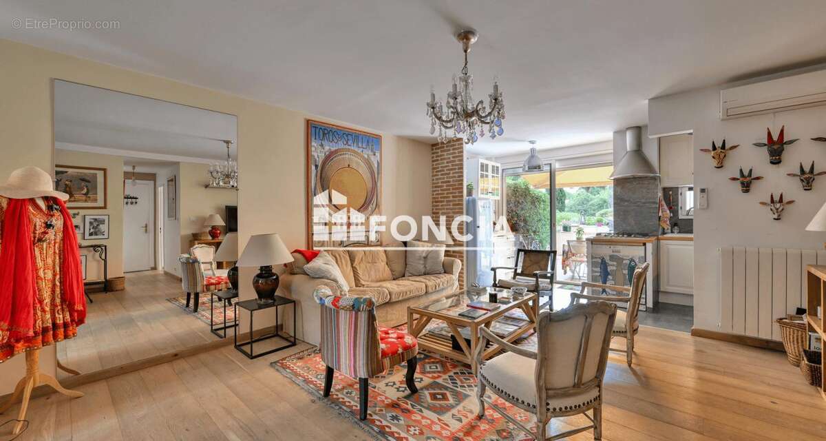 VIAGER OCUPEE - T3 de 62m2 avec une terrasse de 45m2 et parking privé - photo 3