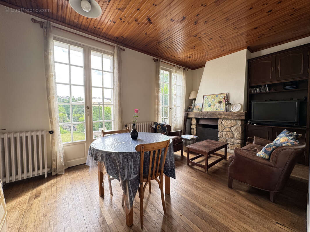 Maison - 60,02 m2 - 5 pièces - photo 9