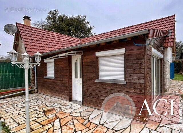 59477934a.jpg - Maison à ETREPAGNY