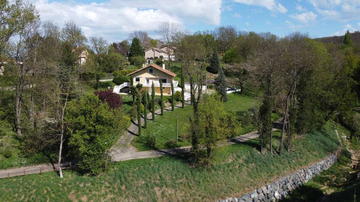 Maison à SIMANDRES