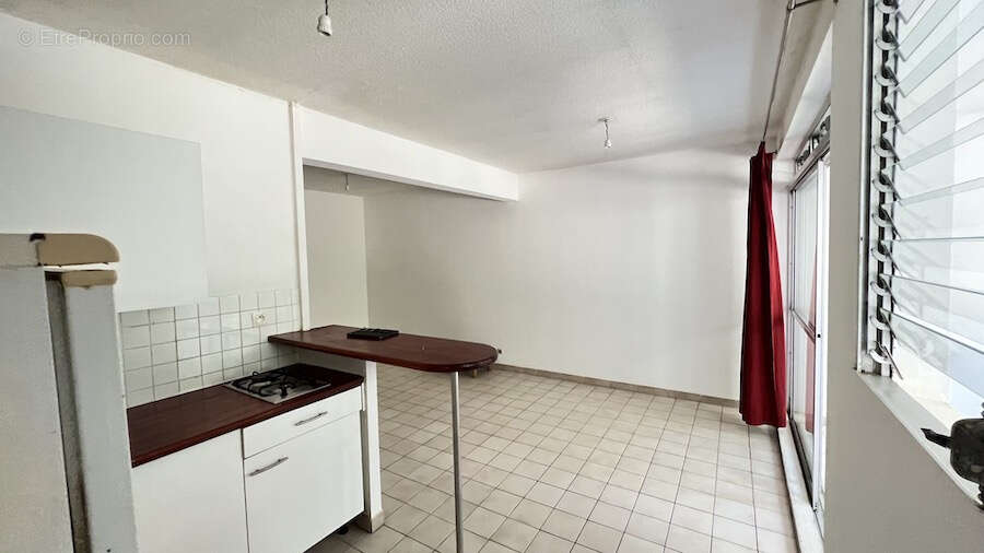 SCHOELCHER : Appartement T2 à vendre sur Terreville - photo 8