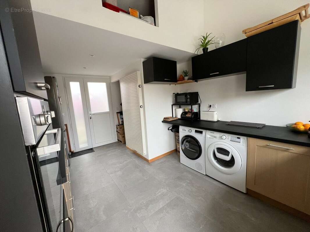 Maison 109 m² à Peyrins  - photo 6
