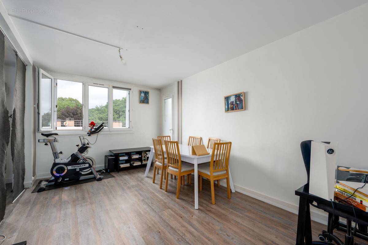 Appartement à CROSNE