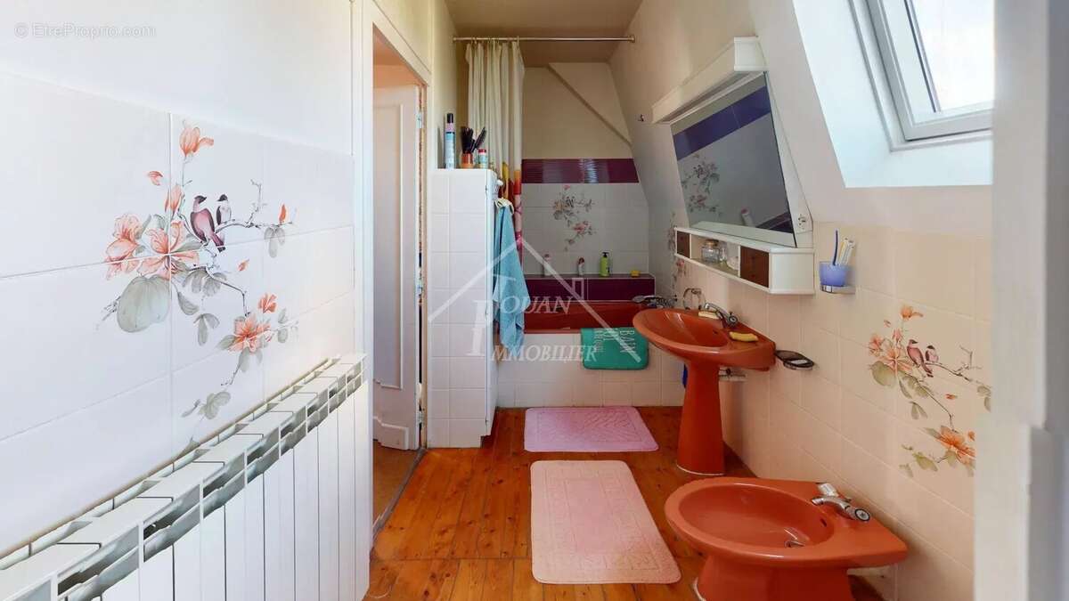 Maison à COSNE-D'ALLIER