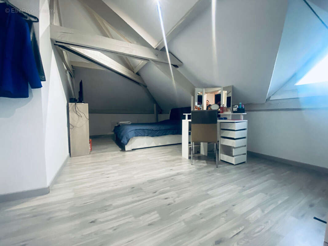 Maison à NOUZONVILLE