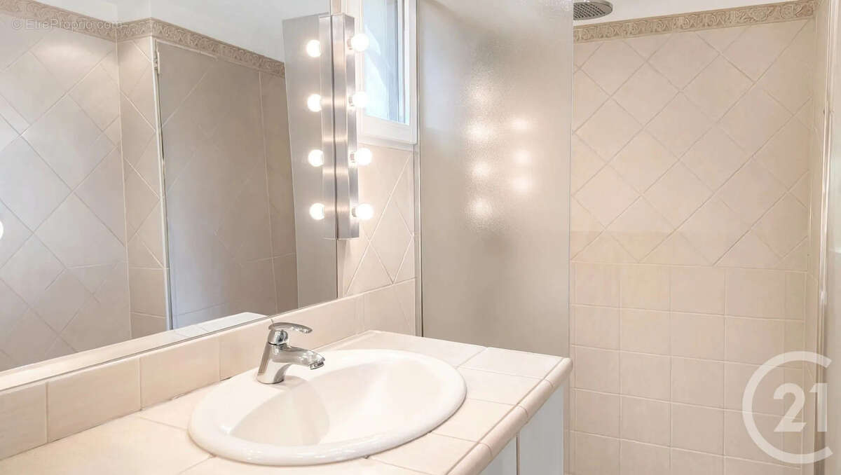 Maison 46 m² à Biot  - photo 10