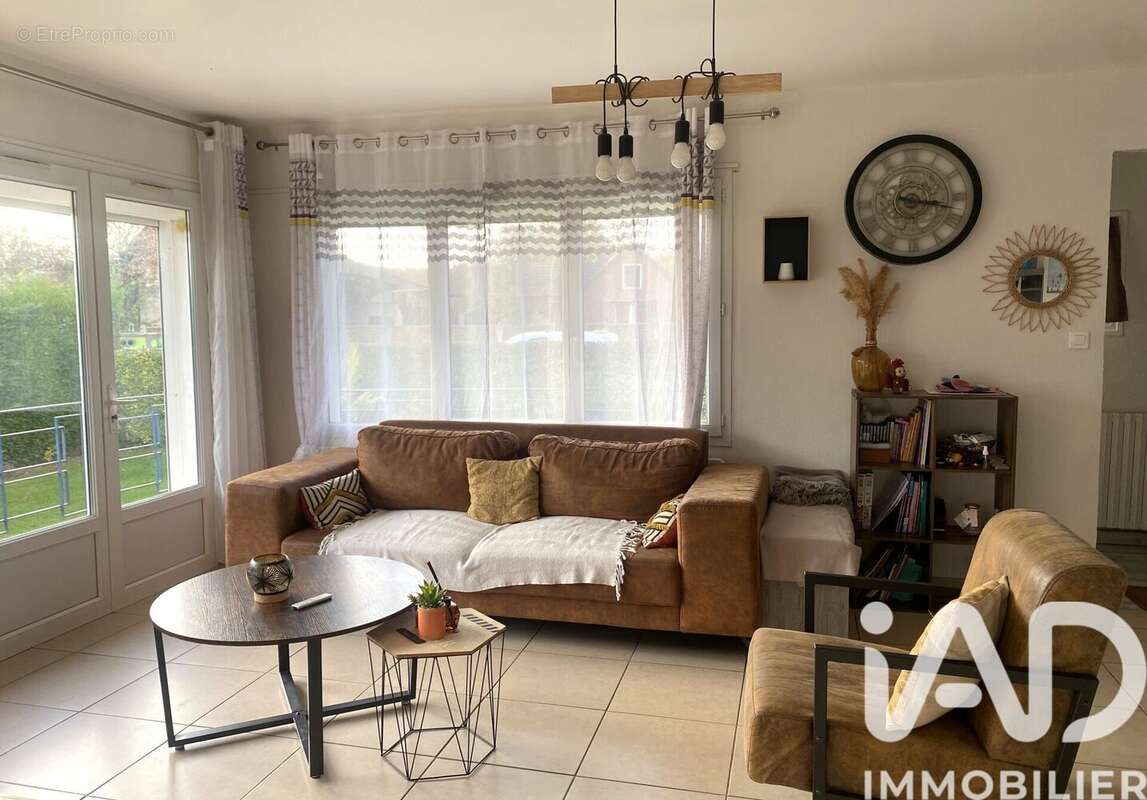 Photo 2 - Maison à POIX-DE-PICARDIE