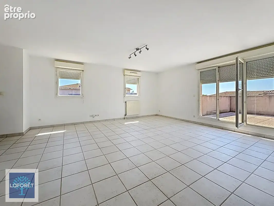 Appartement dernier étage  de 93 m² Traversant, double terrasse - photo 4