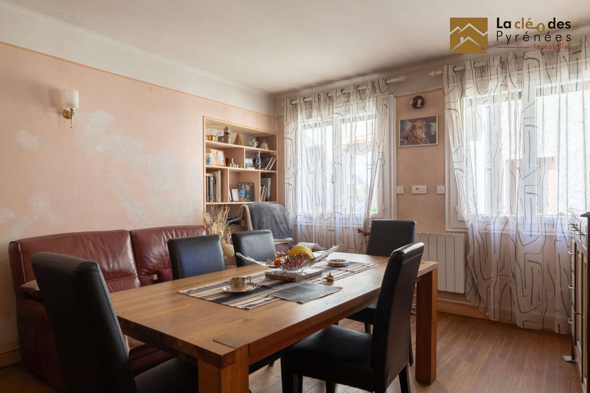 Maison à SARRANCOLIN