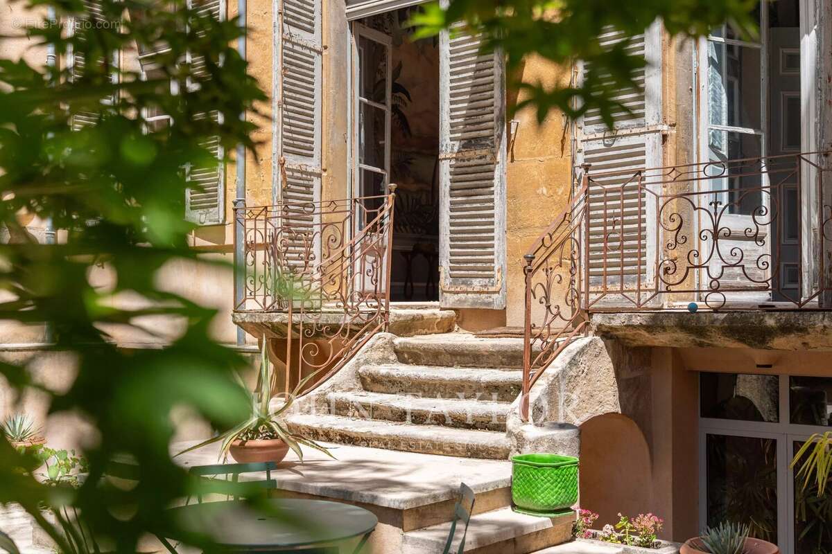 Appartement d'exception avec jardin et piscine au cœur du quartier Mazarin - photo 41
