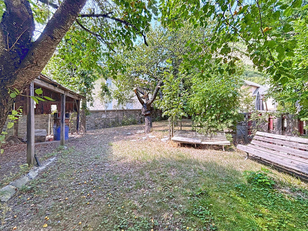 Appartement à LA CONDAMINE-CHATELARD