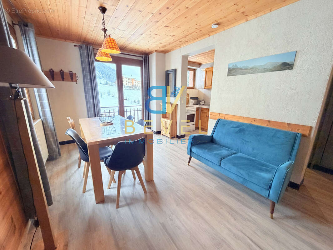 Appartement à ALBIEZ-MONTROND