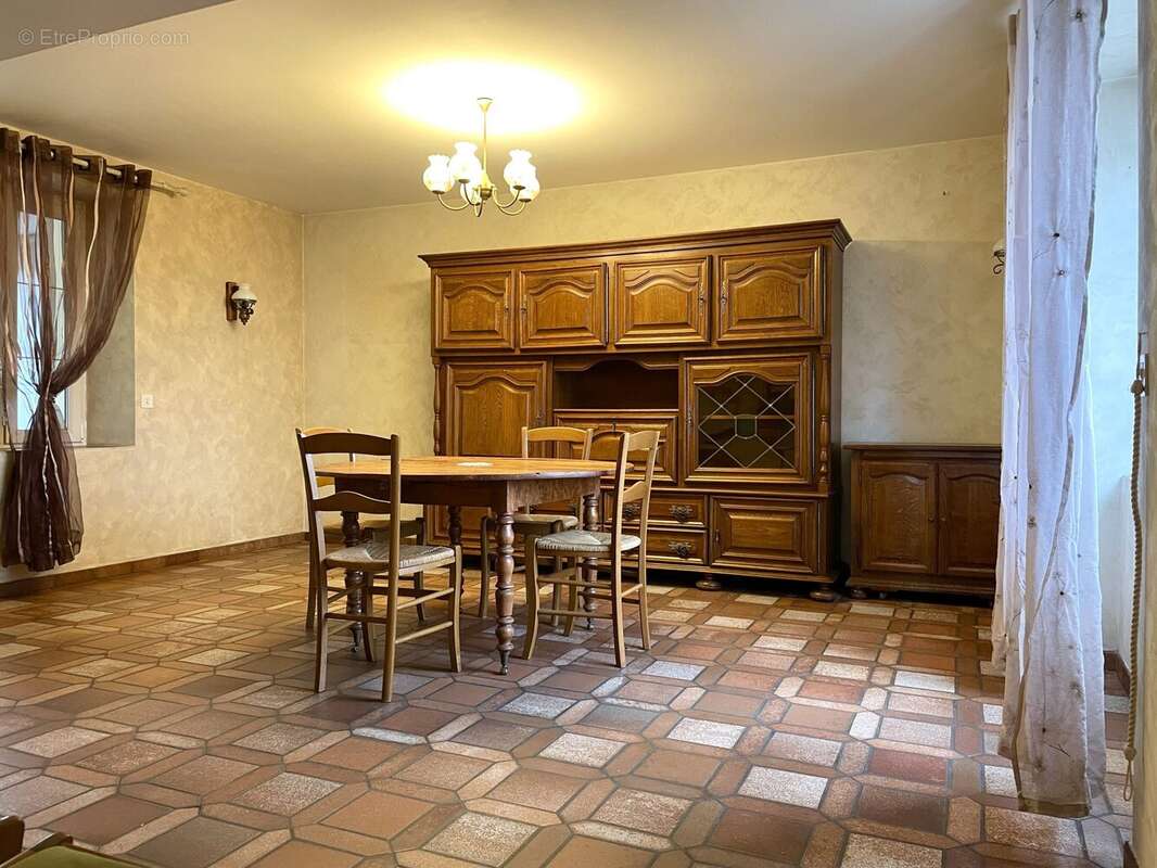 Séjour - Maison à BONNETABLE