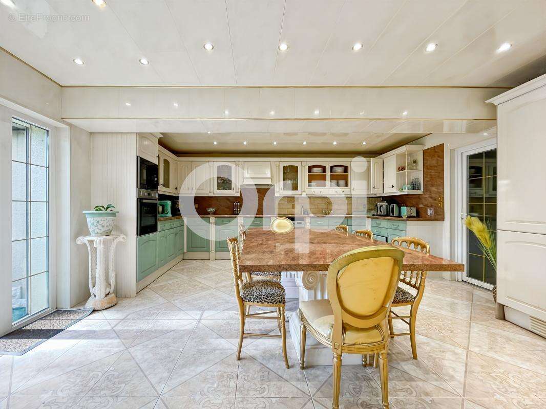 Maison à ARNIERES-SUR-ITON