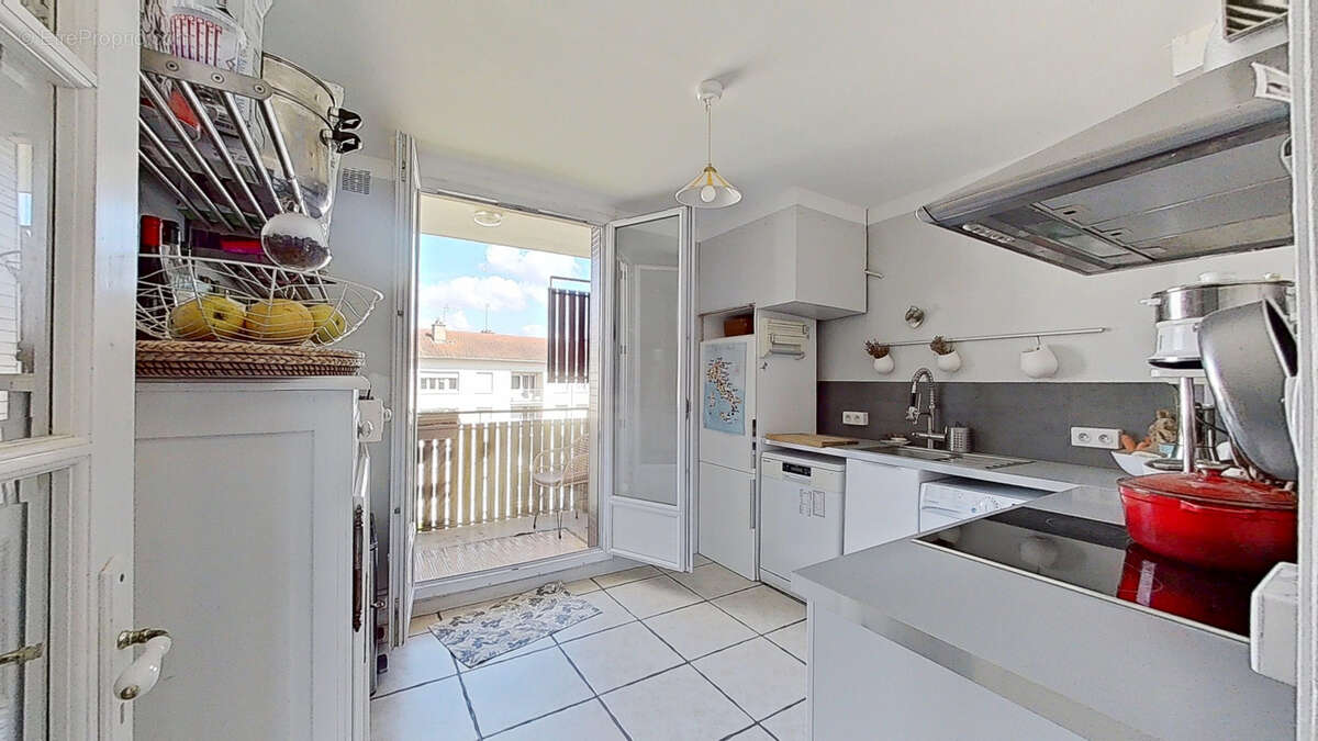 Appartement à CHAMPAGNE-AU-MONT-D'OR