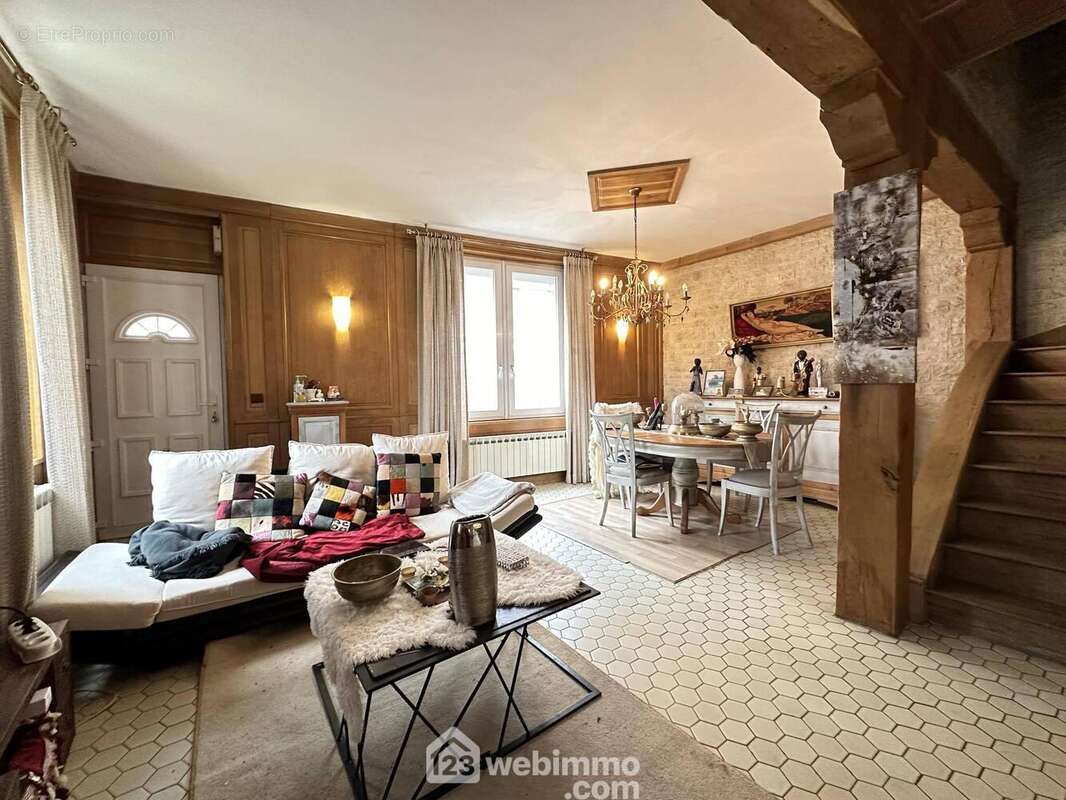Maison 196 m² à Crecy-Sur-Serre  - photo 39