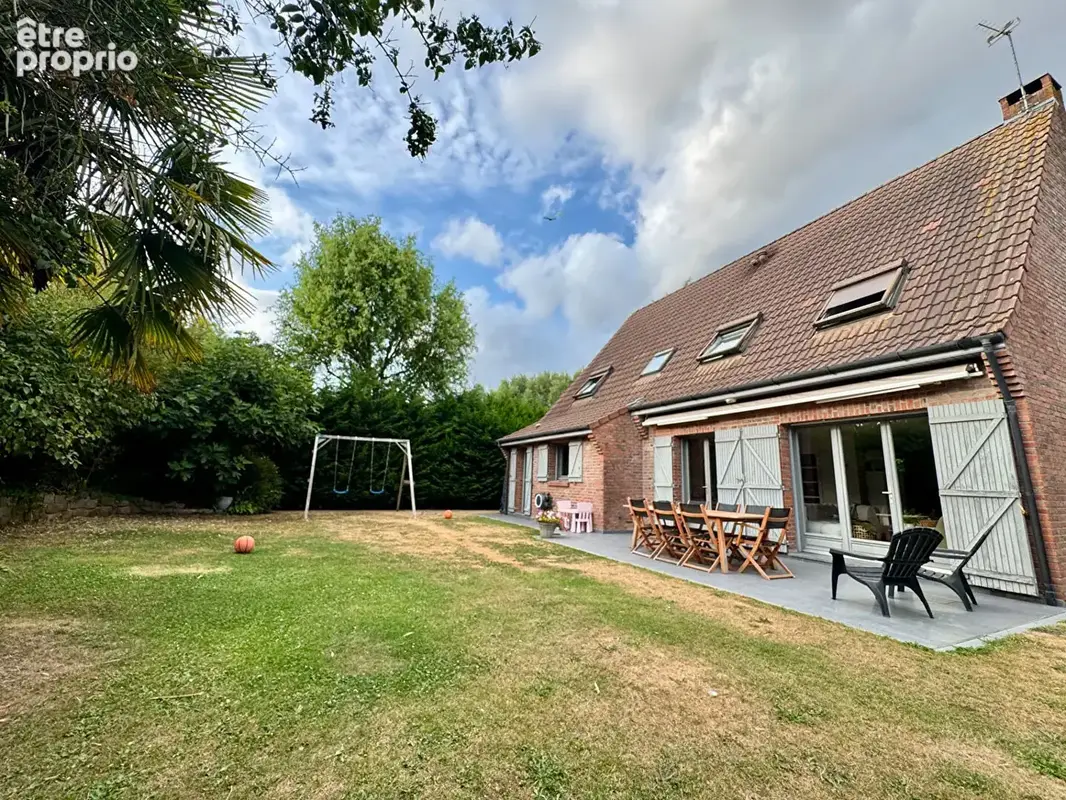 Superbe maison individuelle - Secteur Bellefontaine 4 chambres - Double garage et Jardin! - photo 4