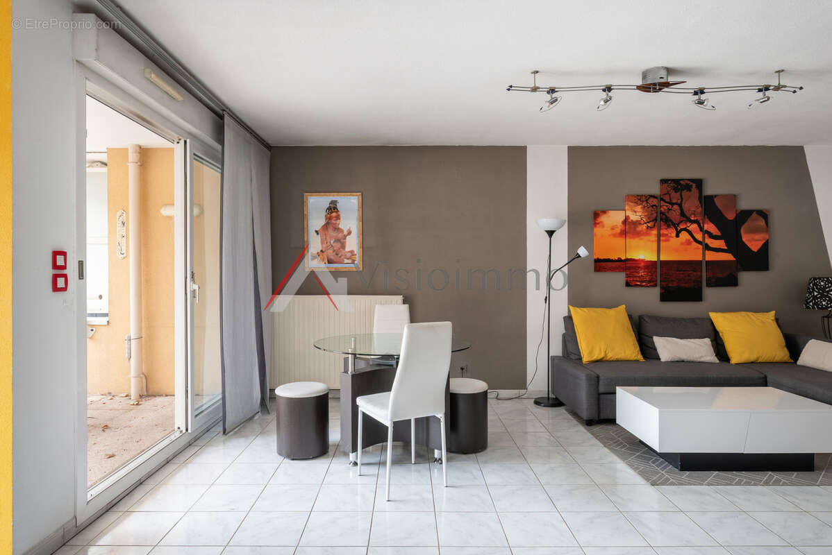 Appartement à LE PONT-DE-CLAIX