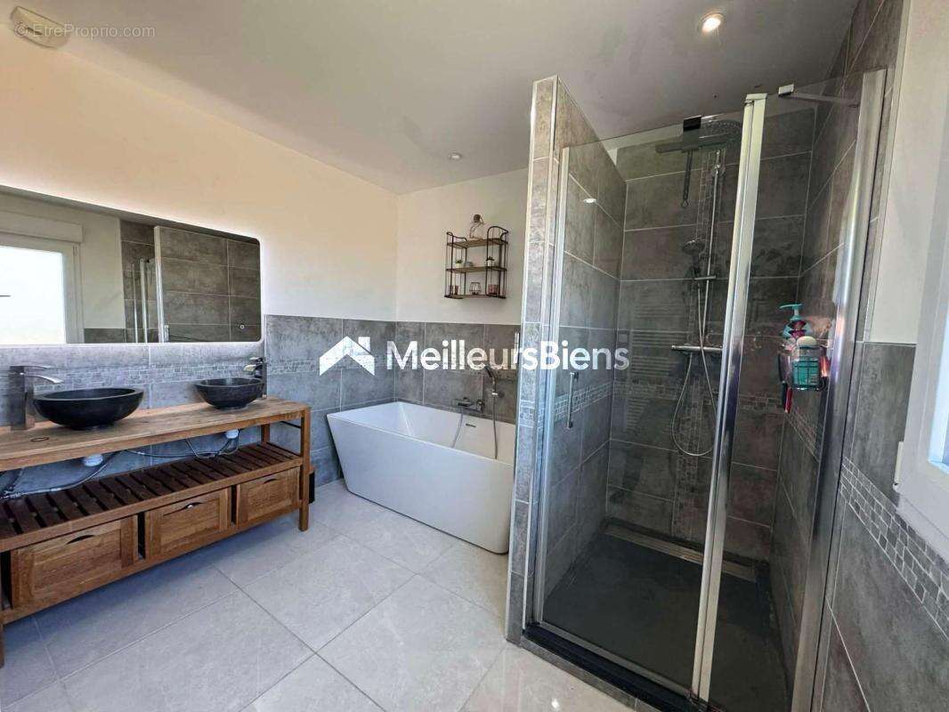 Maison à RECQUIGNIES