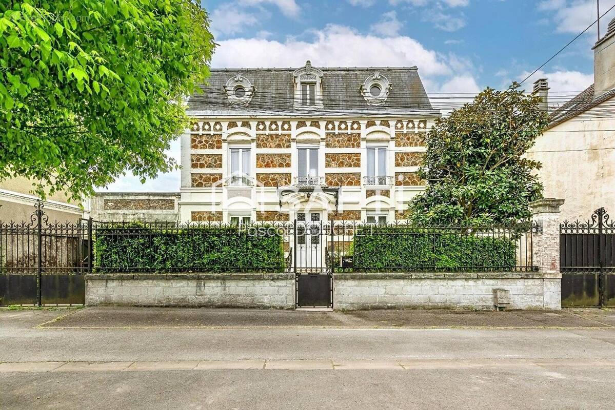 Photo 1 - Maison à CHATEAU-THIERRY