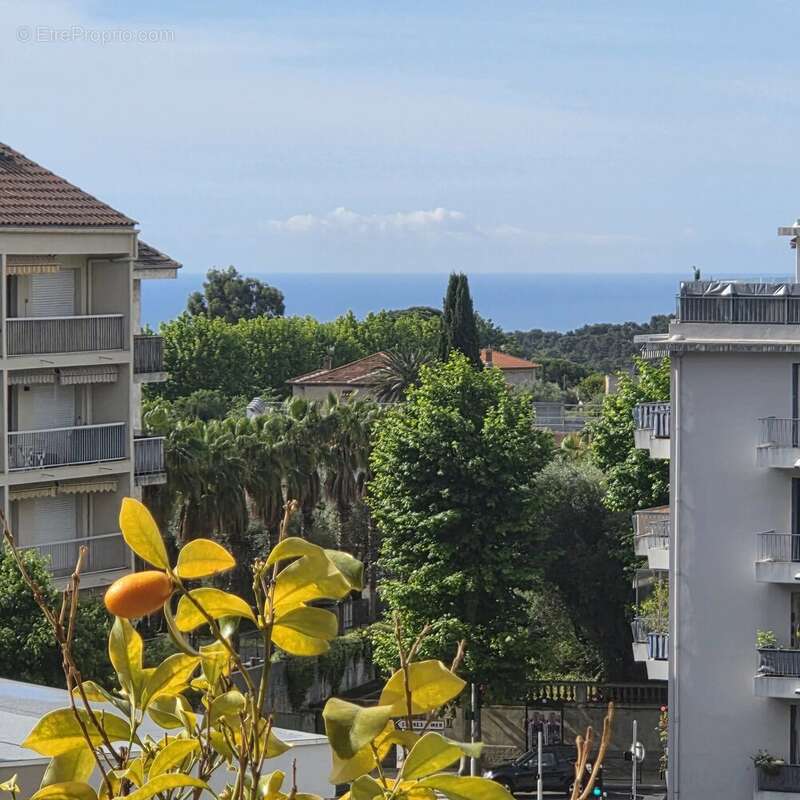 Appartement à VENCE
