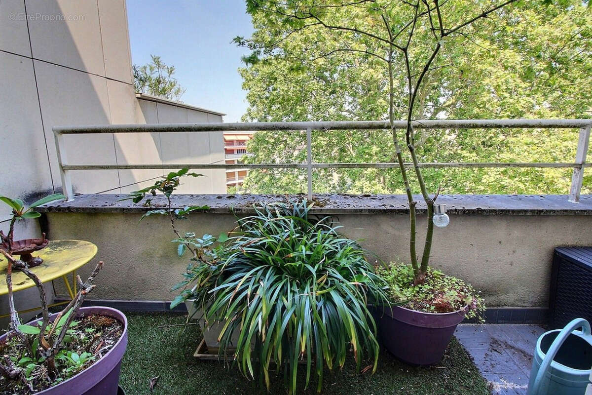 Appartement à ISSY-LES-MOULINEAUX