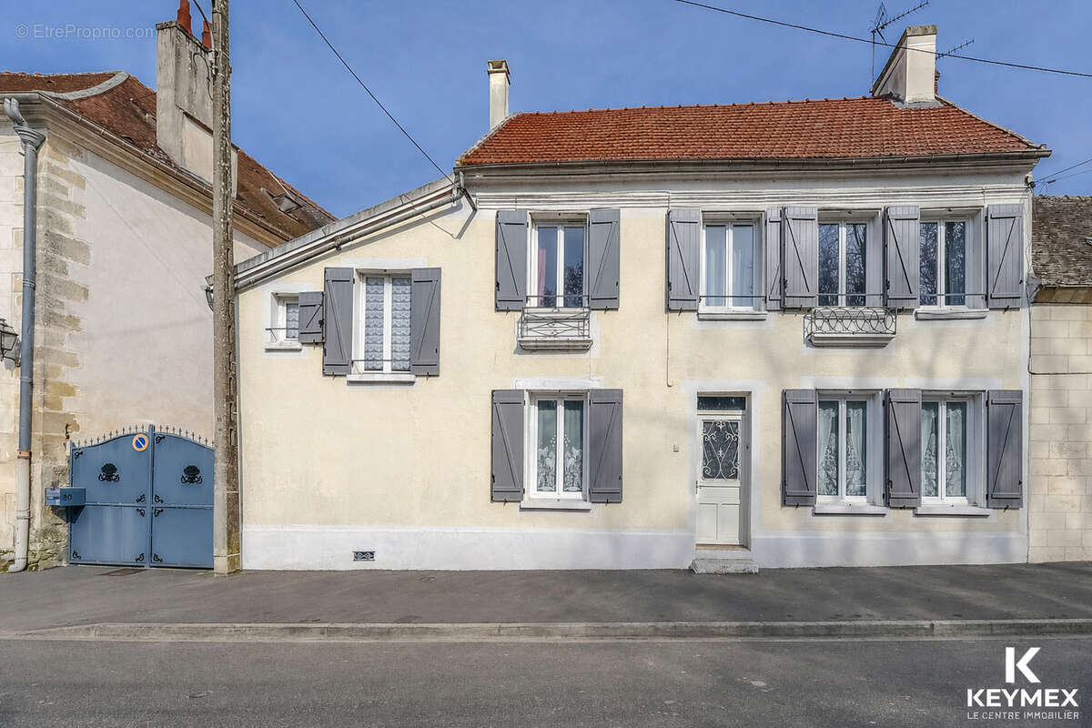 Maison à PUISEUX-LE-HAUBERGER