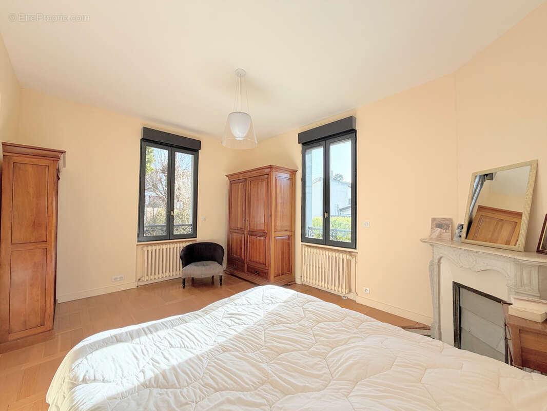 Maison à RUEIL-MALMAISON