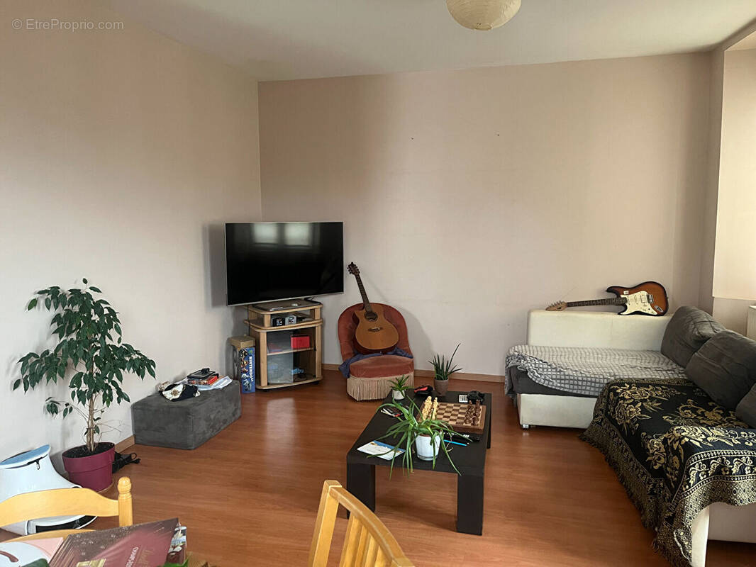 Appartement à OLORON-SAINTE-MARIE