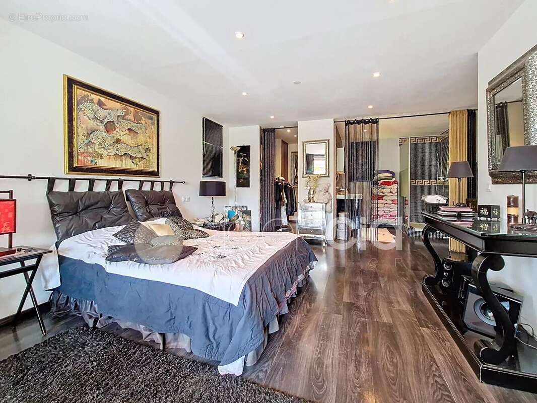 Belle villa divisée en 2 appartements à Peymeinade - photo 9