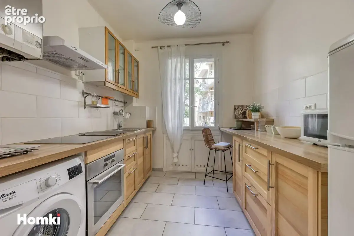 À vendre F2- Vivre Le Mourillon à pied : L'élégance d'un premier étage clé en main à Toulon 83000, Rue Joseph Cesari - photo 6