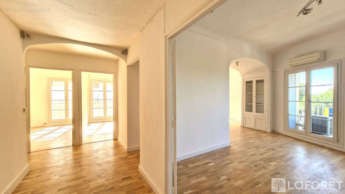 Appartement à FREJUS