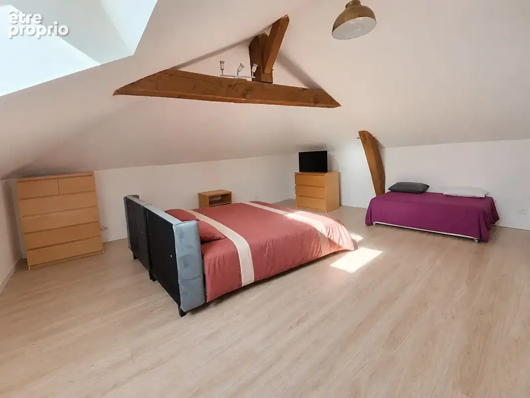 Adriers - Corps de ferme rénové de 3 chambres avec jardin. Classement énergétique A ! Une maison exceptionnelle. - photo 12