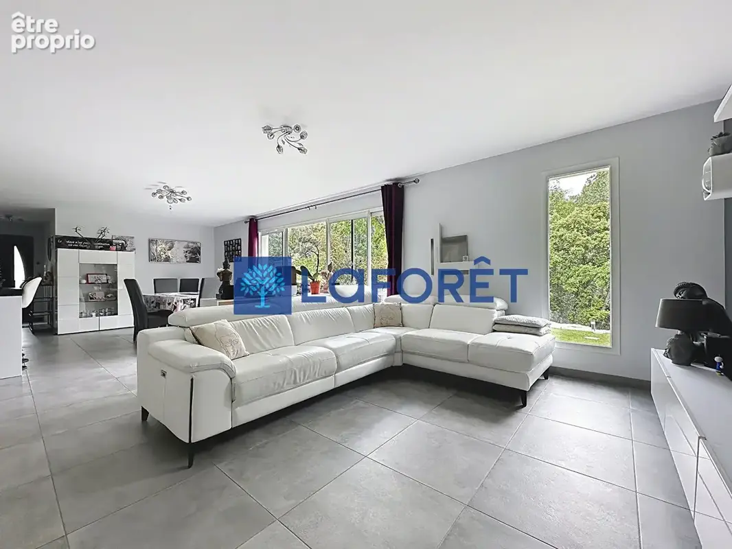 Maison d'exception à vendre à Draguignan - 7 pièces, 6 chambres, 2500 m² de terrain - photo 6