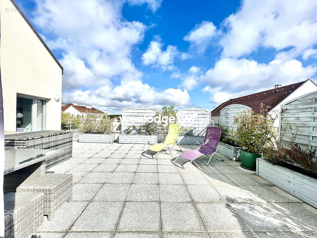 Appartement à JOUY-LE-MOUTIER