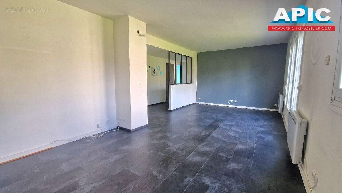 Appartement à GROSLAY