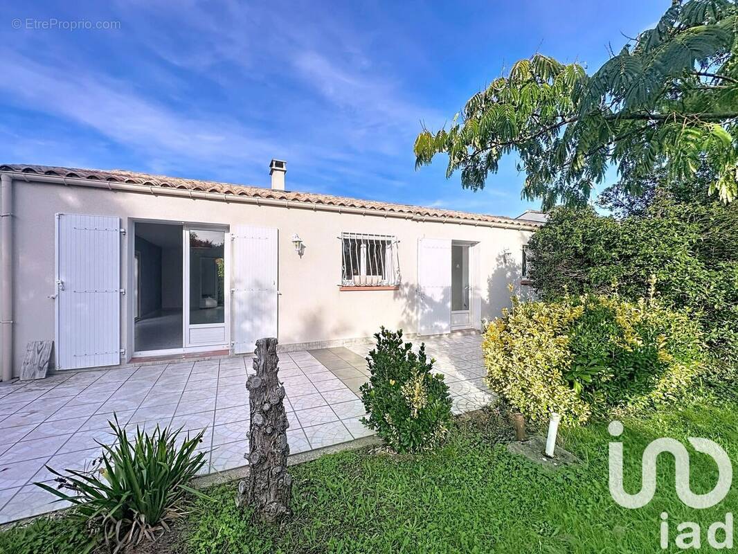 Photo 1 - Maison à SAINT-JEAN-DE-LIVERSAY