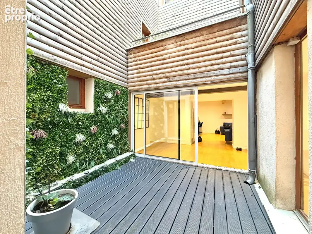 Appartement à SAINT-ETIENNE