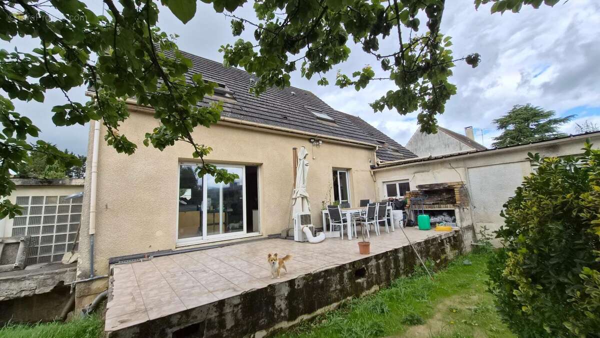 Maison à ARPAJON