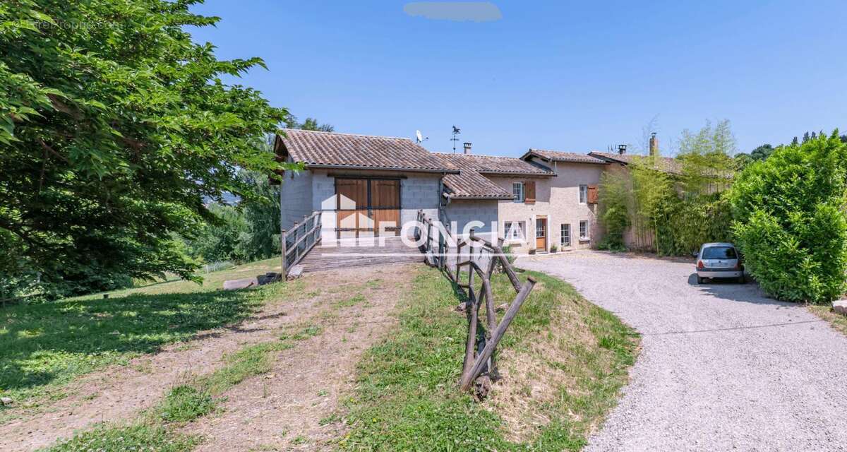 Maison à SAINT-ROMAIN-DE-SURIEU