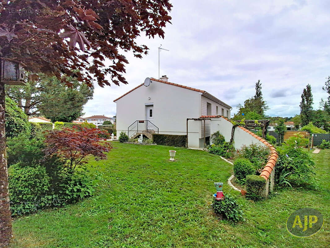 Maison à MOUILLERON-LE-CAPTIF