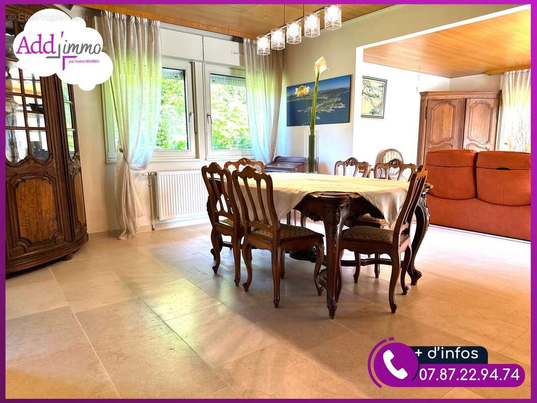 La salle à manger est lumineuse, on aime la pierre naturelle au sol - Maison à BIEFVILLERS-LES-BAPAUME